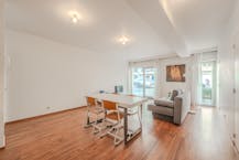 Instapklaar gelijkvloersappartement met één slaapkamer.