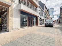 Mooie handelsruimte te huur in de Ooststraat te Veurne