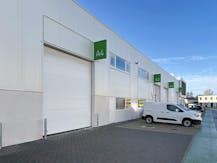 Nieuwbouw KMO-unit (216 m²) te huur in Evergem