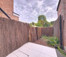 Gerenoveerd duplexappartement met 1 slaapkamer te huur in Hoboken