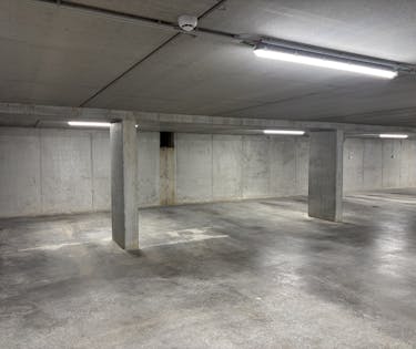 Ondergrondse parkeerplaats op goede locatie