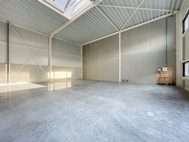 Magazijn te huur Evergem