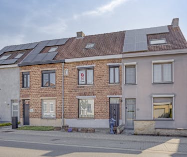 Te renoveren woning (3 slpk) te koop te Sint-Andries