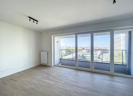 One bedroom apartment near Tour&Taxis