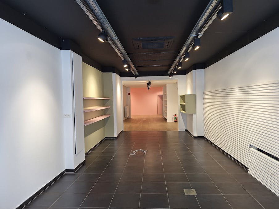 Handelspand te huur van ca. 150m² in de Ooststraat