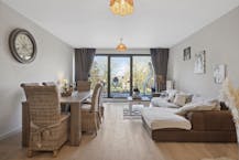 Stijlvol appartement met 2 slaapkamers en 2 autostaanplaatsen