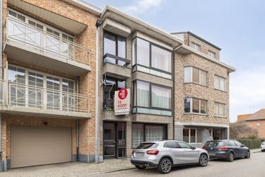 Opbrengsteigendom te koop in Geel met 3 appartementen