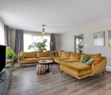Woning met loodsen op 1,8 ha in Herk-de-Stad