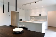 Eénslaapkamerappartement met fenomenaal uitzicht op vijver!