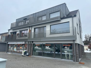 Instapklare kantoor- of handelsruimte van ca. 60 m² op toplocatie in Kermt