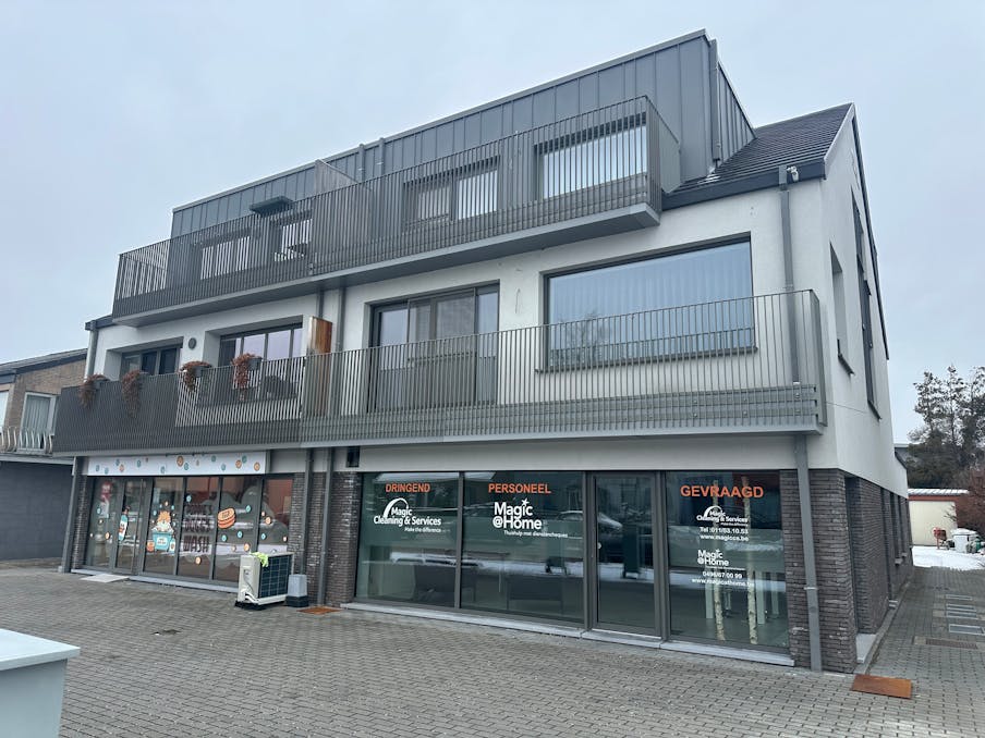 Instapklare kantoor- of handelsruimte van ca. 60 m² op toplocatie in Kermt
