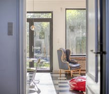 Riante architectenwoning met 6 slaapkamers te koop in Zedelgem