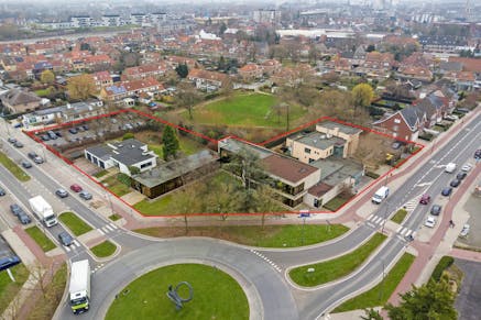 Kantoor met woning te koop Roeselare