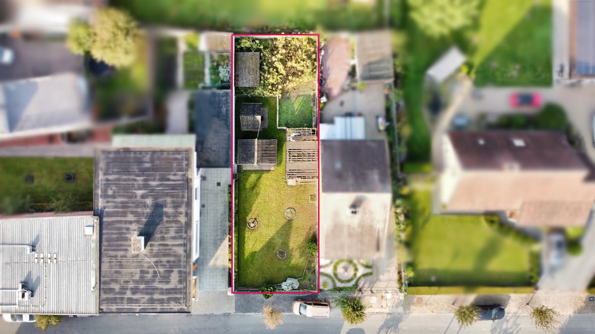 Rustig gelegen bouwgrond voor halfopen bebouwing te koop