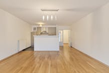 Ruim appartement met 3 slaapkamers en garage te koop