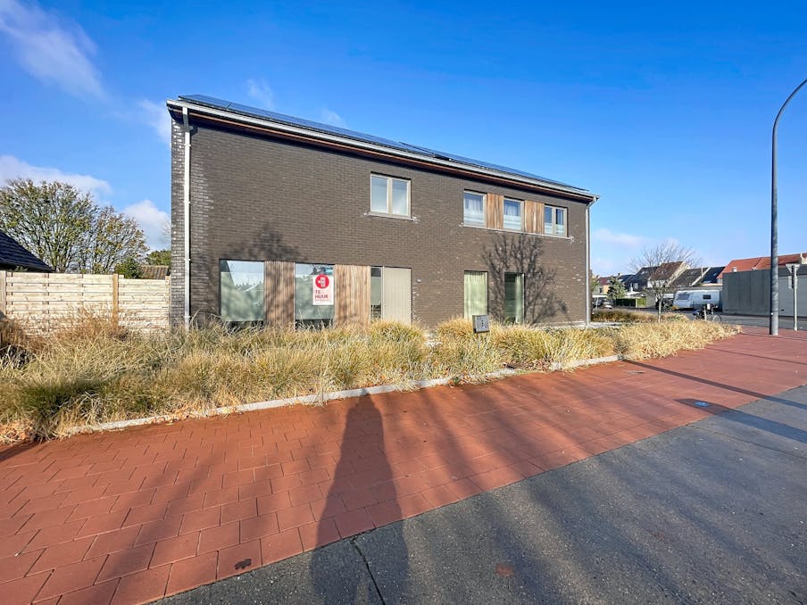 Woning te huur met dubbele garagebox in Oostende 