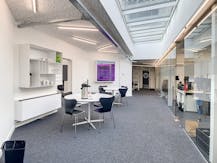 Instapklaar kantoor van ca. 26,98m² in 3koningen Torhout