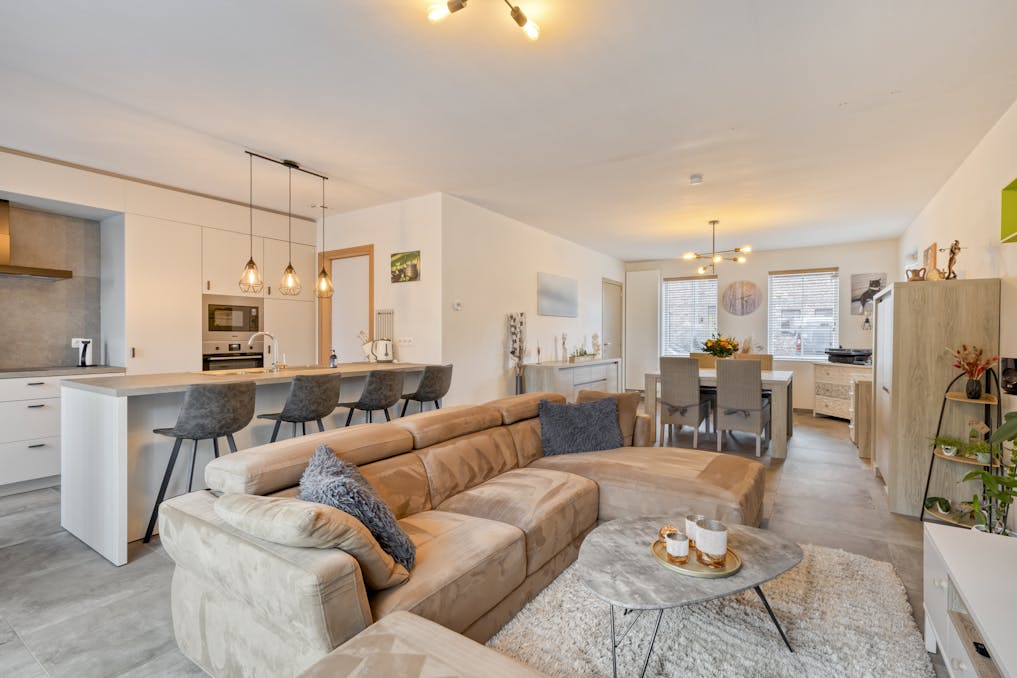 Instapklare, moderne woning in gegeerde doodlopende straat