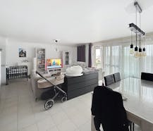 Verzorgd appartement met 3 slaapkamers en garage te huur in Veurne